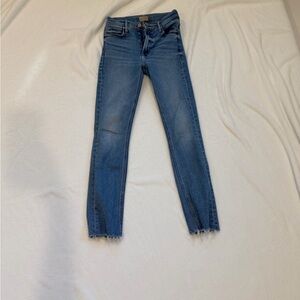 MOTHER Skinny Jeans in Classic Blue